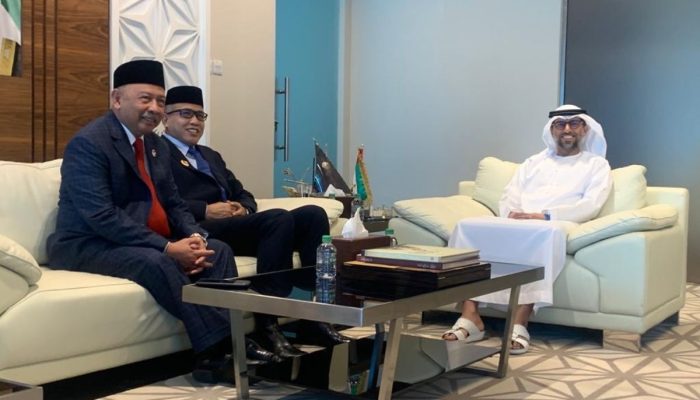 Plt Gubernur Nova Bicarakan Realisasi Komitmen Investasi UEA di Aceh