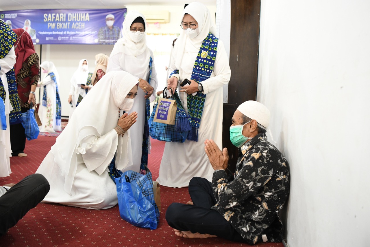 BKMT Aceh Safari Dhuha Bersama Lansia
