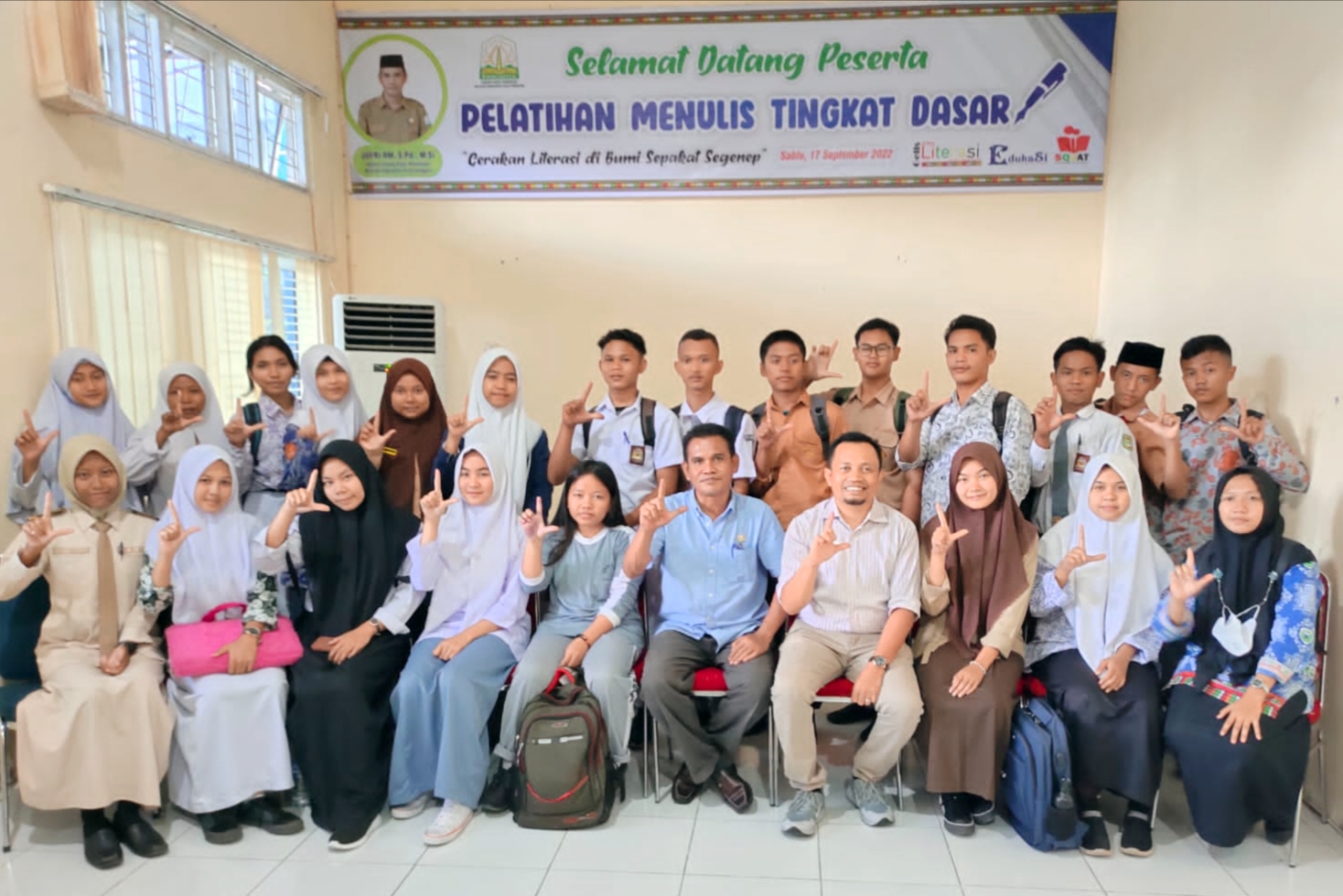 Siswa Aceh Tenggara Ikuti Gerakan Literasi Pelatihan Menulis