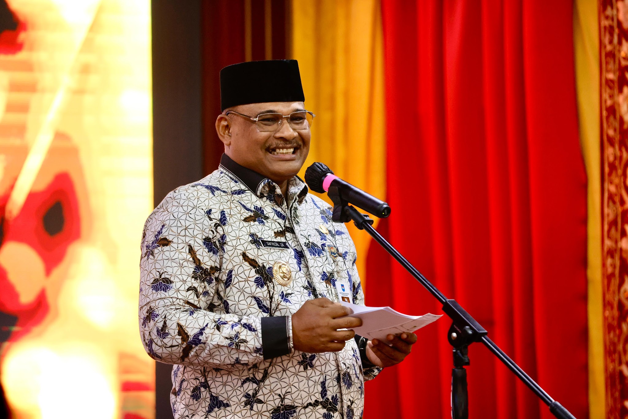 Serahkan Paritrana Award 2024, Pj Gubernur Safrizal Tegaskan Komitmen Perlindungan Ketenagakerjaan
