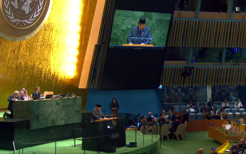 Presiden RI, Prabowo Subianto, tengah berpidato di Konferensi Internasional Tingkat Tinggi untuk Penyelesaian Damai atas Masalah Palestina di Gedung Majelis Umum Perserikatan Bangsa-Bangsa (PBB), New York, Senin (22/9/2025), waktu setempat. (Foto: Tangkapan Layar YouTube @unitednations).