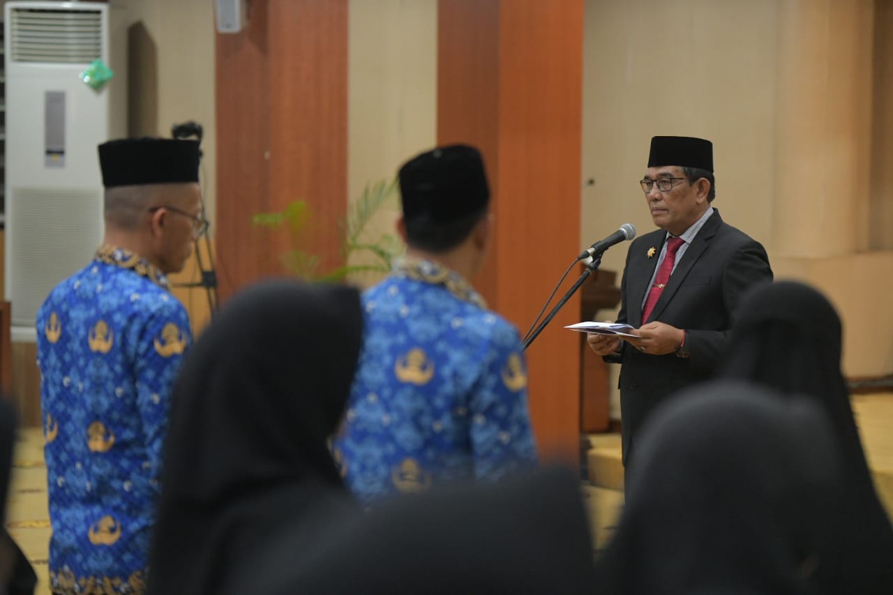 Pemerintah Aceh Kukuhkan 610 Pejabat Sesuai SOTK Baru