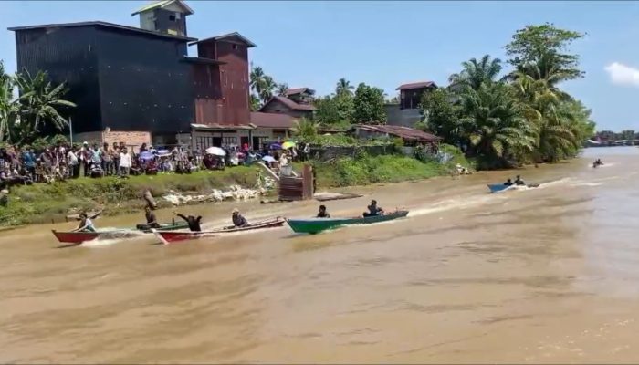 Balap Robin di Rundeng Subulussalam Jadi Hiburan Warga Pasca Banjir