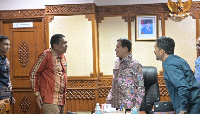 Wagub Aceh Fadhlullah Mediasi Konflik Bupati dan Wabup Pidie Jaya
