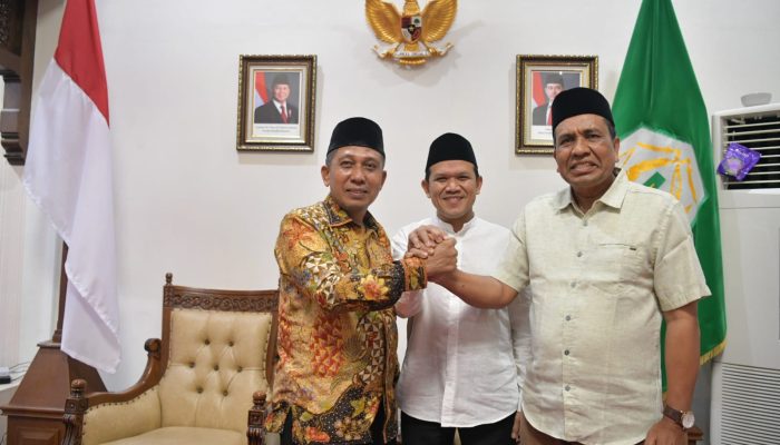 Wagub Aceh Fadhlullah Mediasi Konflik Bupati–Wabup Pidie Jaya, Berakhir Damai