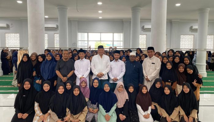 BNNP Aceh Sosialisasikan P4GN di Dayah Ruhul Qur’an Meulaboh, Libatkan 800 Santri