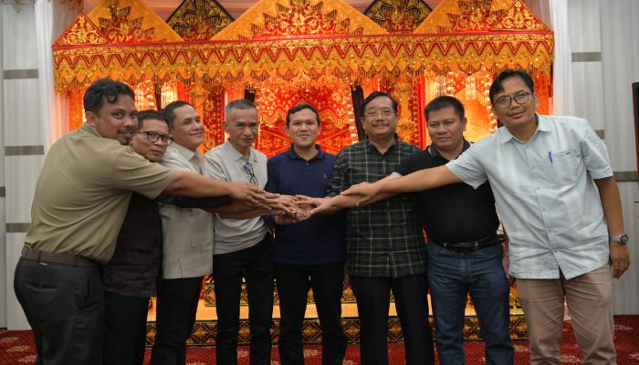 Wagub Aceh Fadhlullah Mediasi Konflik Bupati dan DPRK Singkil, APBK 2026 Disepakati