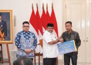 TASPEN Serahkan Santunan Rp283 Juta kepada Keluarga Korban Kecelakaan Kereta Bekasi