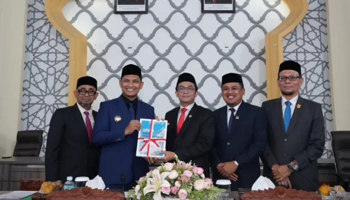 DPRK Banda Aceh Terima LKPJ Wali Kota 2025, Irwansyah Tekankan Evaluasi Kritis