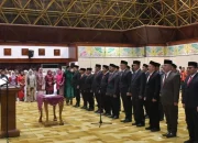 Mualem Lantik Reza Ferdian Jadi Kadis Koperasi dan UKM Aceh, Fokus Perkuat Ekonomi Rakyat