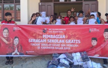 PDIP Nagan Raya Bagikan 1.600 Seragam Sekolah di Hardiknas 2026, Prioritaskan Siswa Kurang Mampu