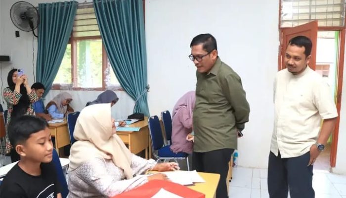 Kadisdikbud Banda Aceh Tinjau Pelaksanaan SPMB SMP 2026, Pastikan Berjalan Lancar