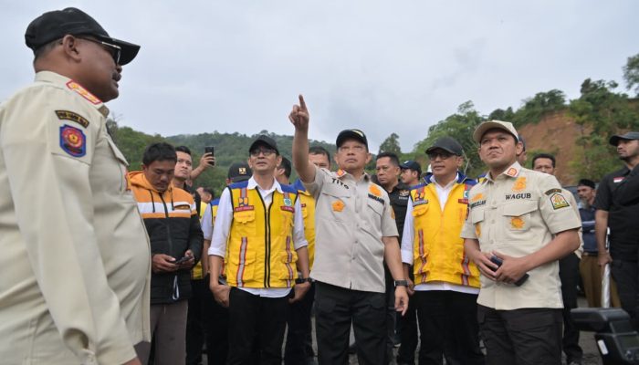 Menteri Dalam Negeri dan Wagub Aceh Tinjau Percepatan Rehabilitasi Pascabencana di Bener Meriah