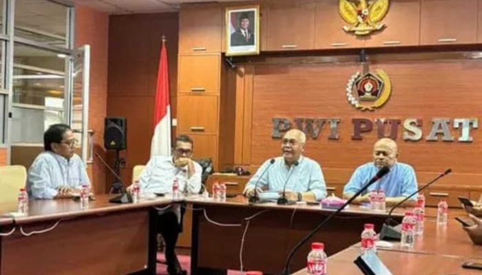 PWI Pusat Minta Hotman Paris Minta Maaf kepada Wartawan, Tegaskan Martabat Pers Harus Dihormati