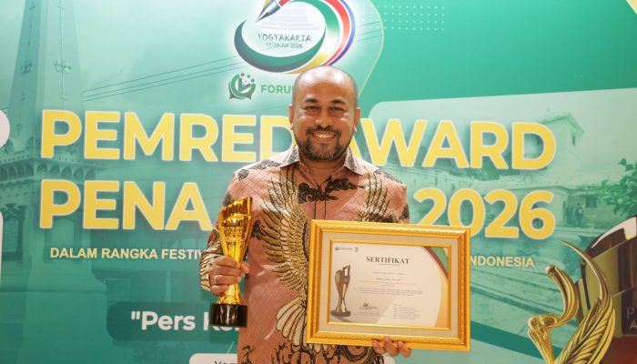 Dirut Bank Aceh Fadhil Ilyas Raih Pemred Award 2026 Kategori The Best Communication
