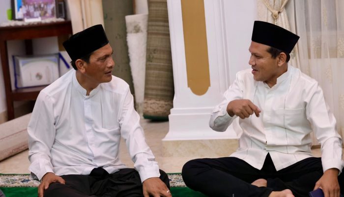 Wagub Aceh Fadlullah Silaturahmi dengan Waled Lapang di Aceh Utara