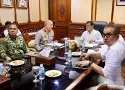 Dek Fadh Dorong Penyediaan Ekskavator bagi Daerah Rawan Banjir di Aceh