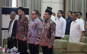 Dek Fadh Hadiri Peusijuek Tiga Putra Aceh yang Mengemban Amanah di Tingkat Nasional