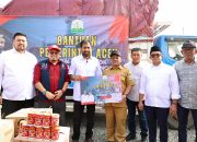 Mualem Tinjau Pemulihan Pascabencana Aceh Tamiang, Salurkan Bantuan Pertanian hingga Pendidikan