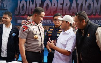 Dek Fadh Dampingi Kapolri Tinjau Laboratorium Sabu Ilegal di Pidie, Apresiasi Pengungkapan Kasus