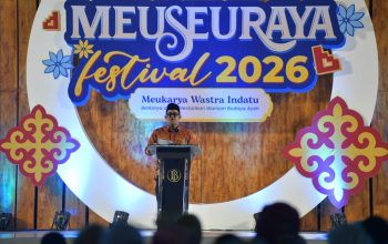 Pj Sekda Taufik Hadiri Pembukaan Meuseuraya Festival 2026 di Banda Aceh